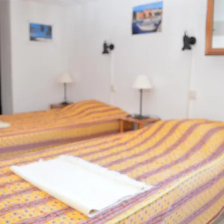 Apartment 2p Avec Piscine Et Terrasse A - Fr-1-226b-300 *