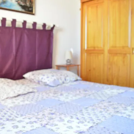 2p Avec Piscine Et Terrasse A - Fr-1-226b-300 *